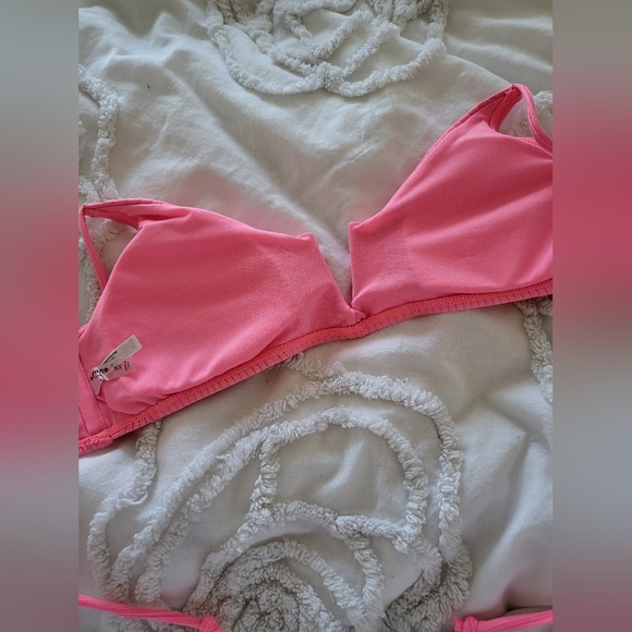 Ardene barbie pink ribbed bikini top - Picture 3 of 5